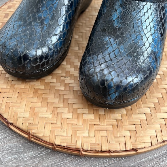 NEW Sanita blue scale nursing professional shoes - Picture 4 of 6